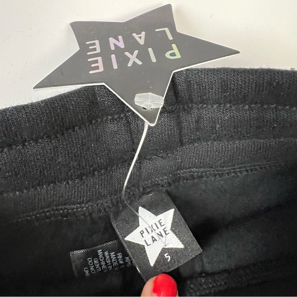 NWT Pixie Lane Shorts - Picture 5 of 5